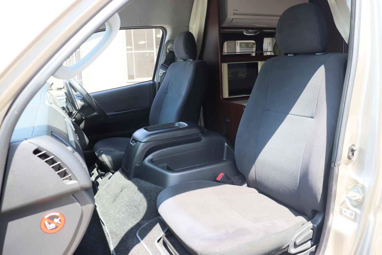 キャンピングカーバンコン