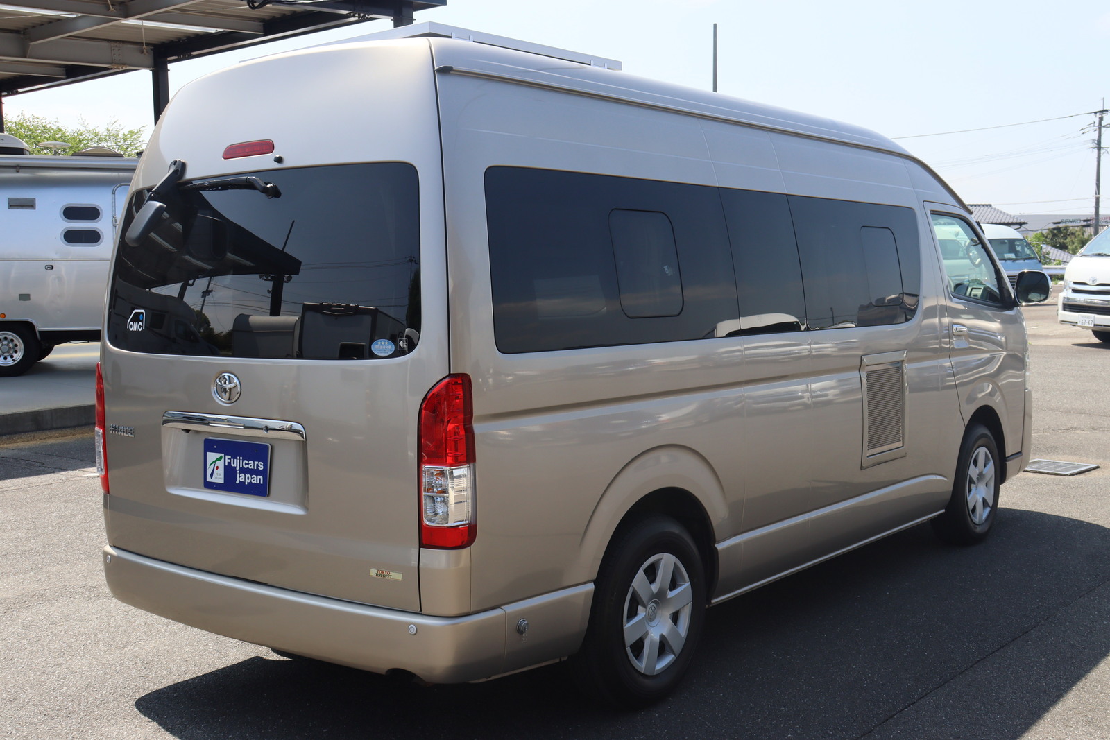 キャンピングカーバンコン