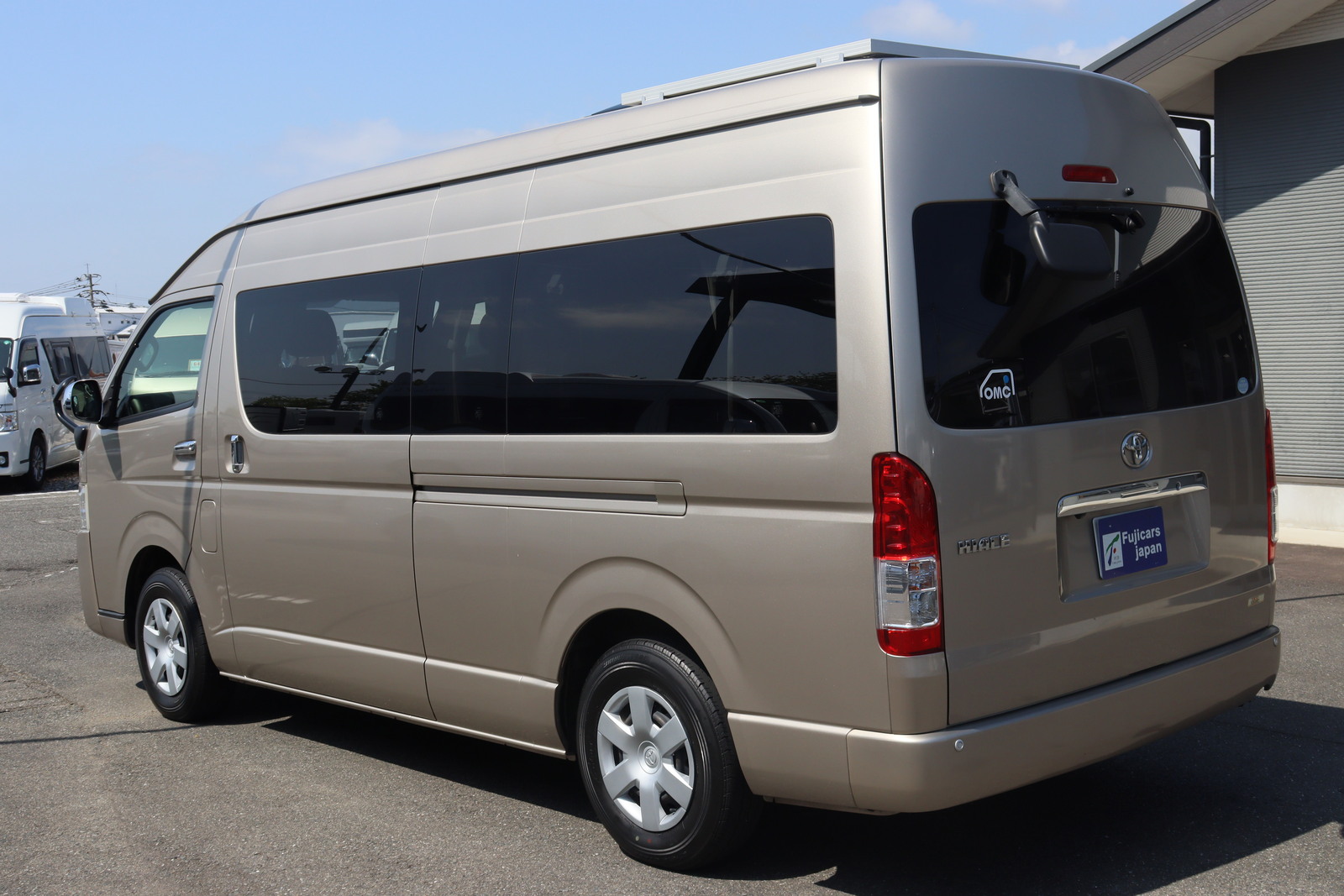 キャンピングカーバンコン