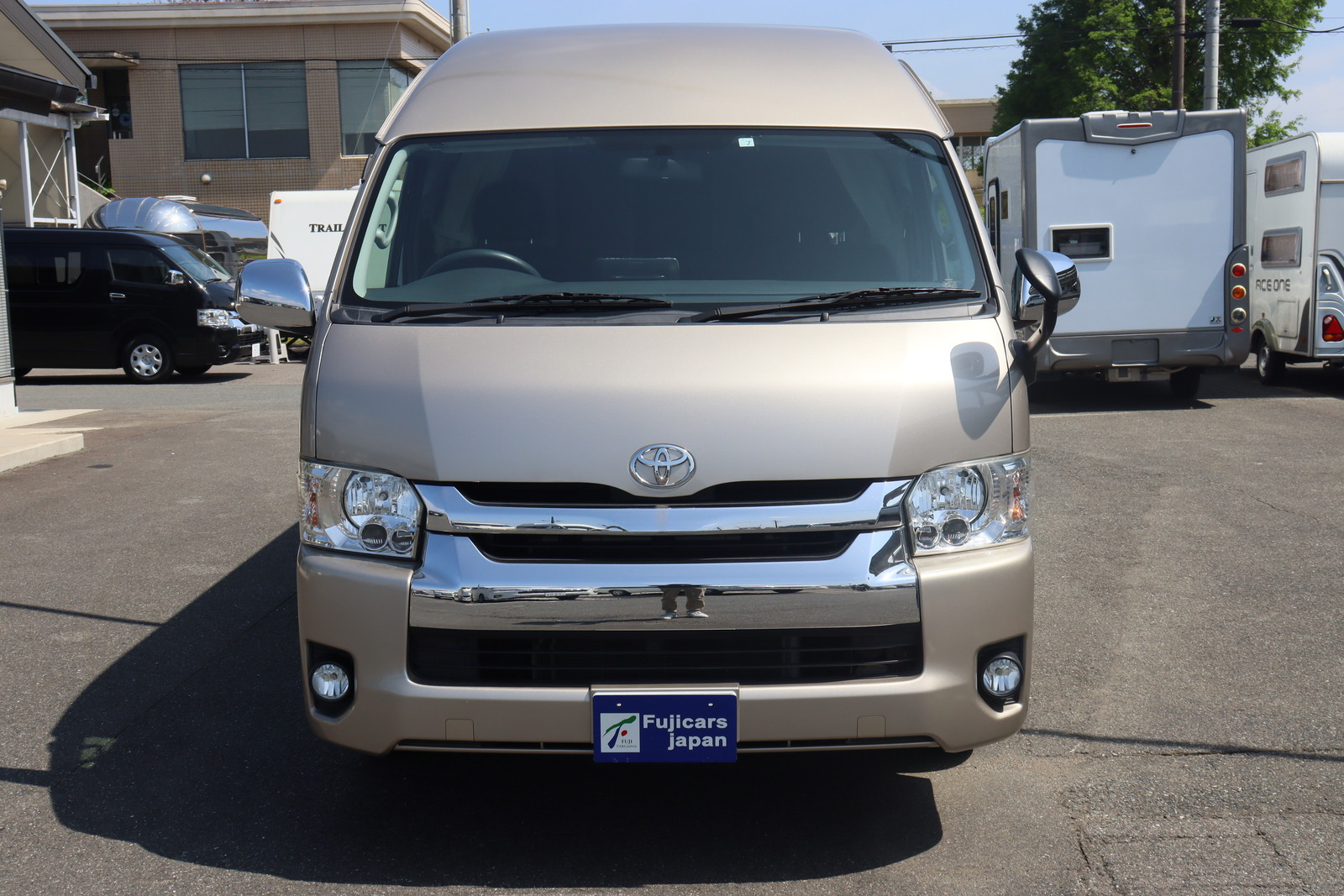 キャンピングカーバンコン