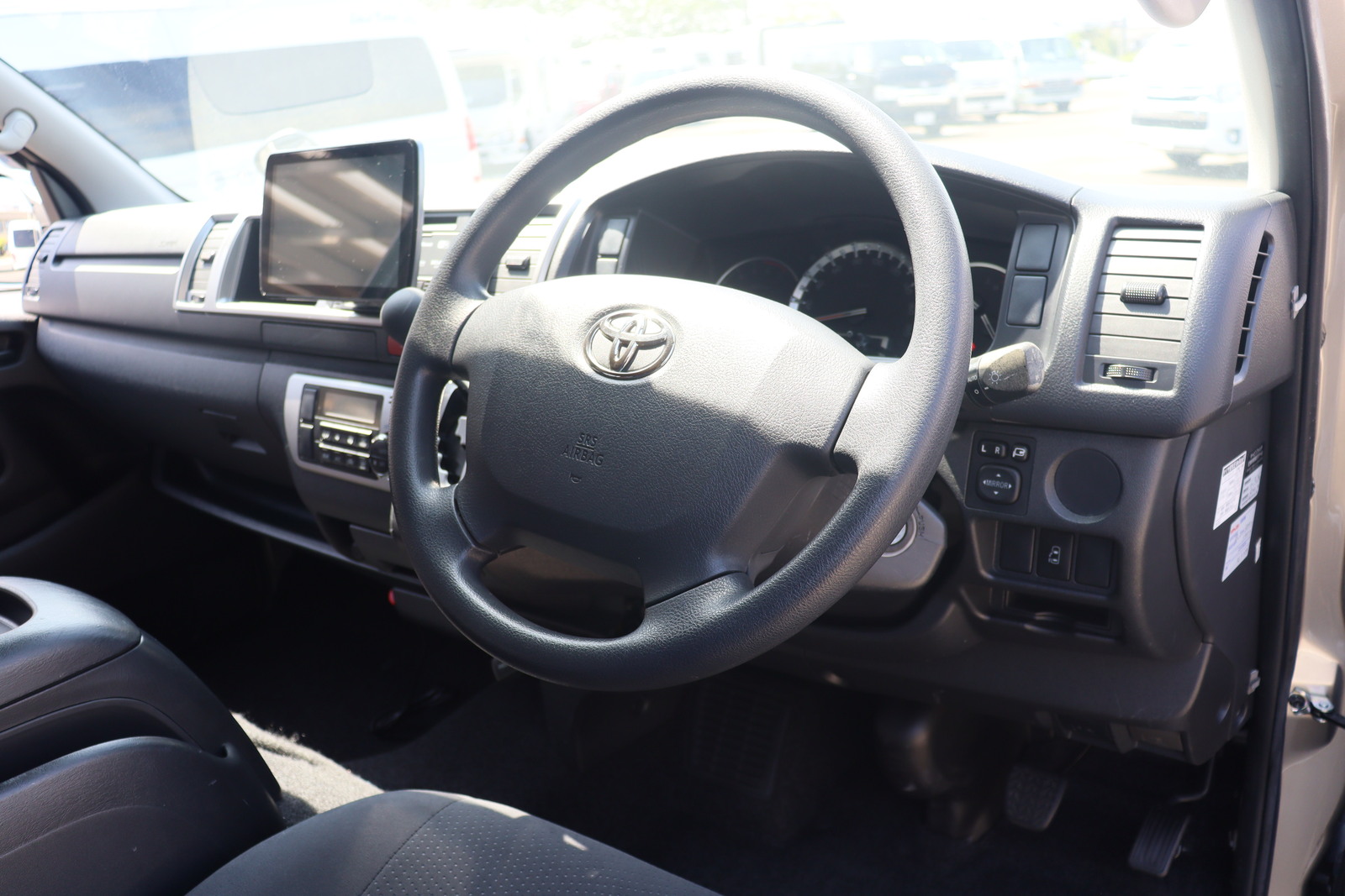 キャンピングカーバンコン