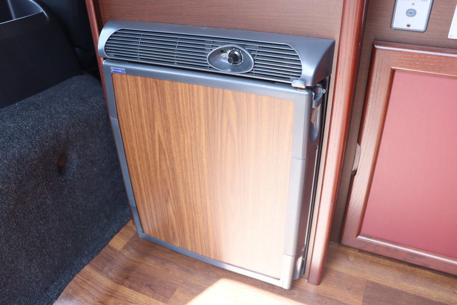 キャンピングカーバンコン