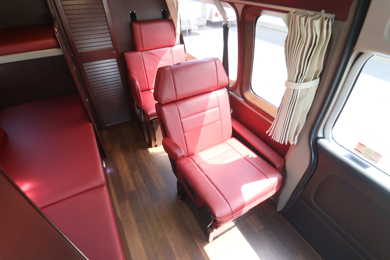 キャンピングカーバンコン