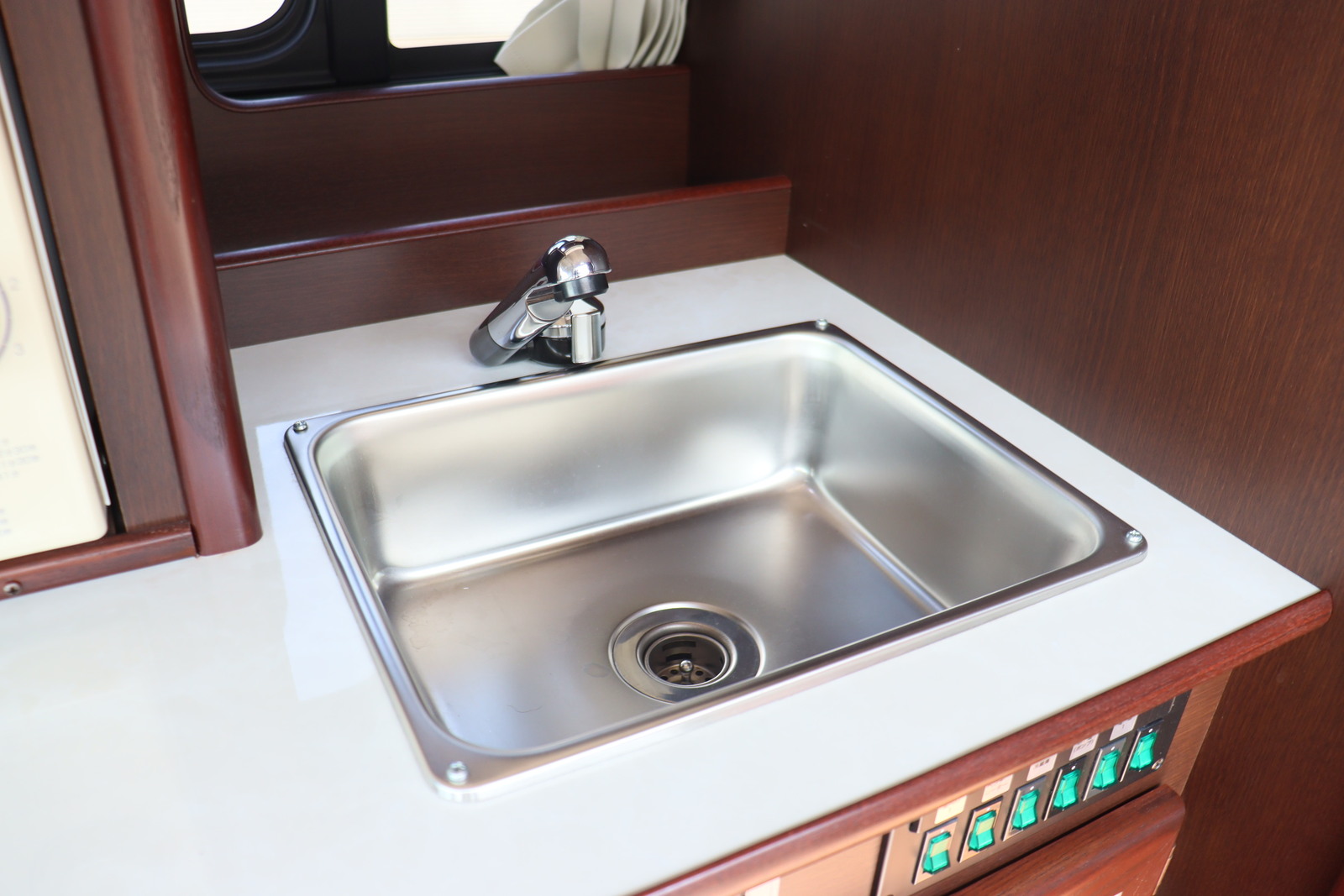 キャンピングカーバンコン