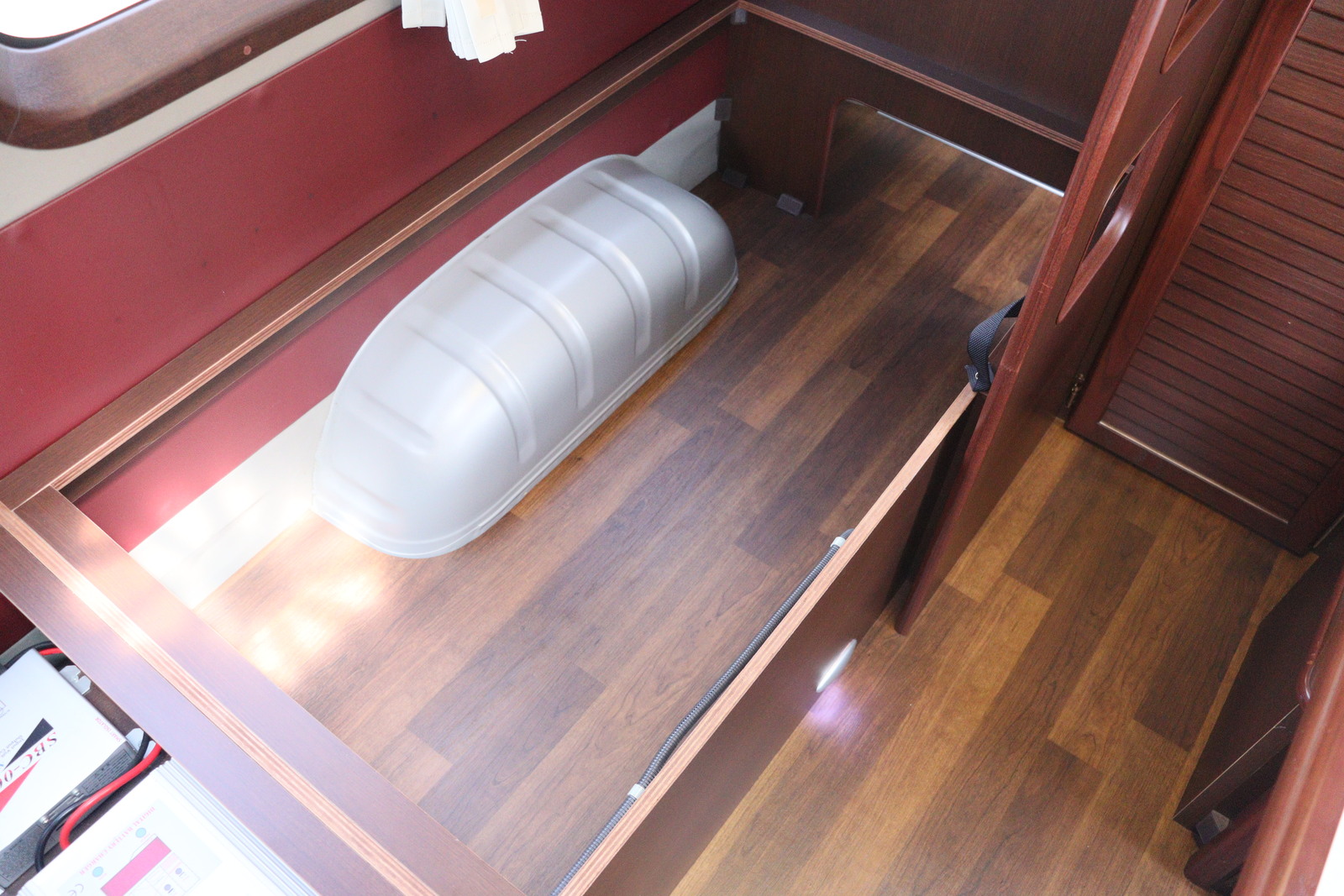 キャンピングカーバンコン