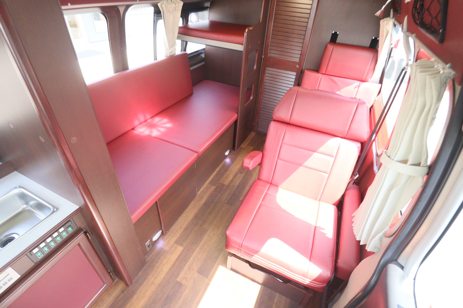 キャンピングカーバンコン