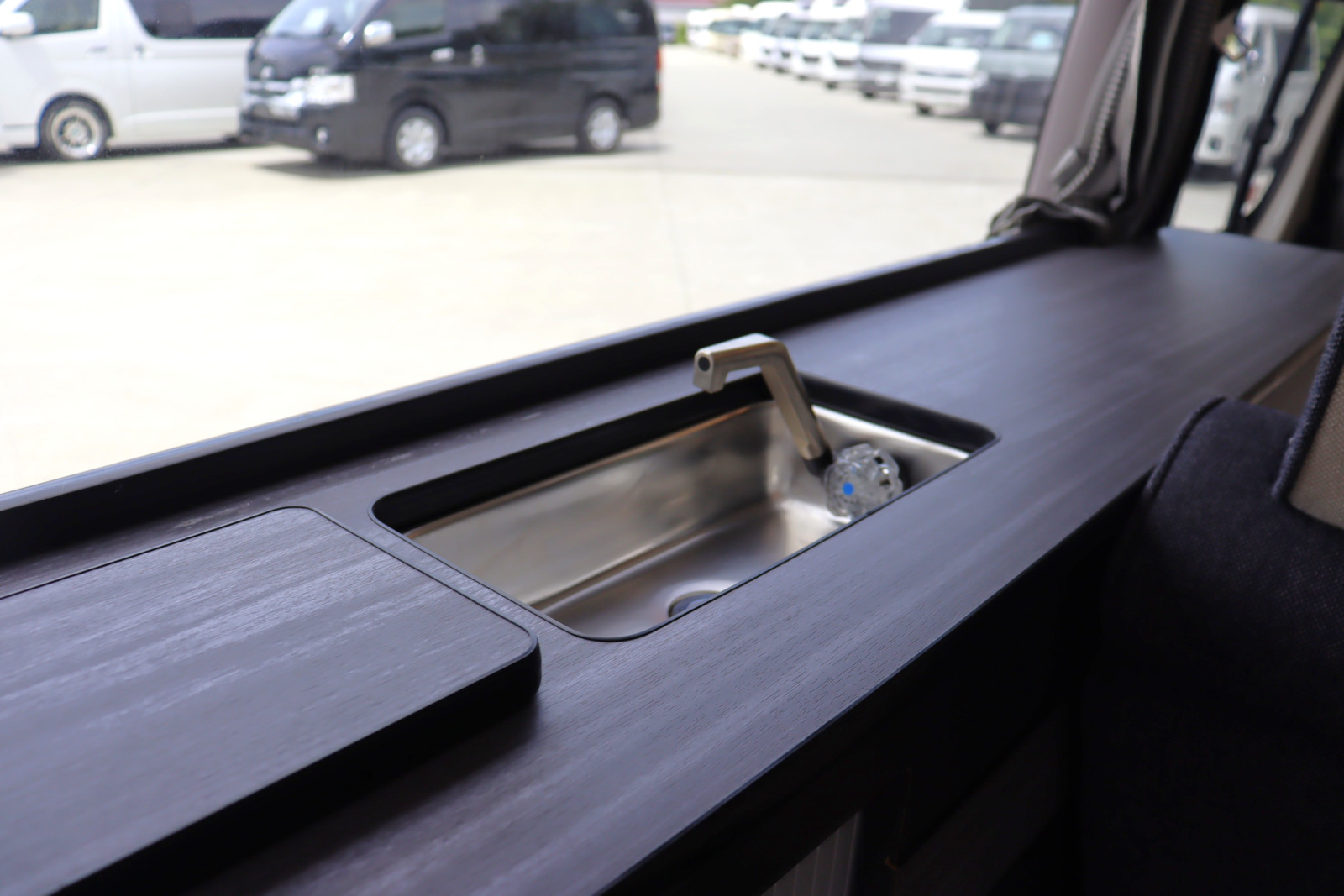 キャンピングカーバンコン