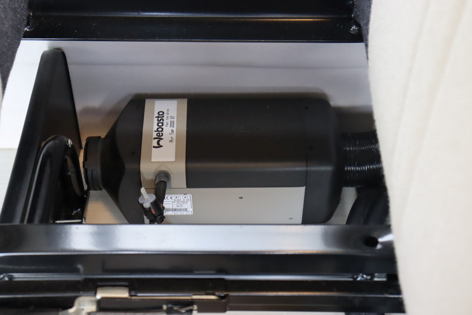 キャンピングカーバンコン