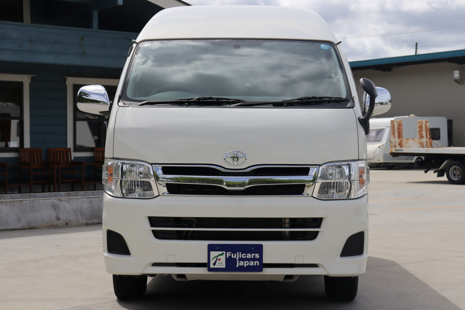 キャンピングカーバンコン