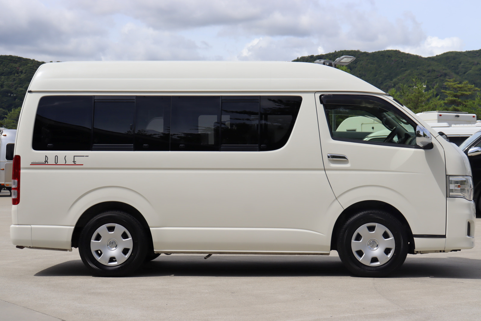 キャンピングカーバンコン