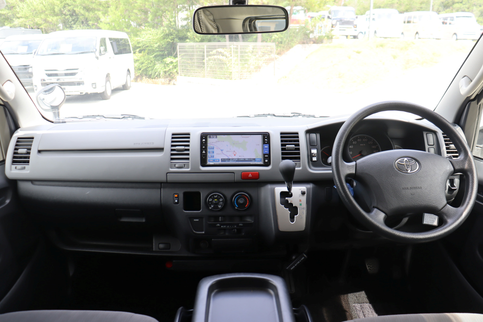 キャンピングカーバンコン