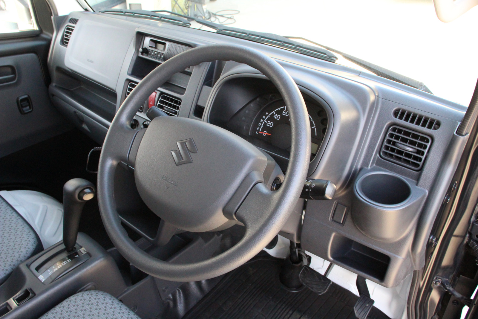 スズキキャリイ