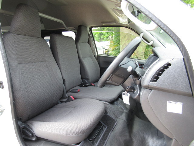 トヨタハイエース