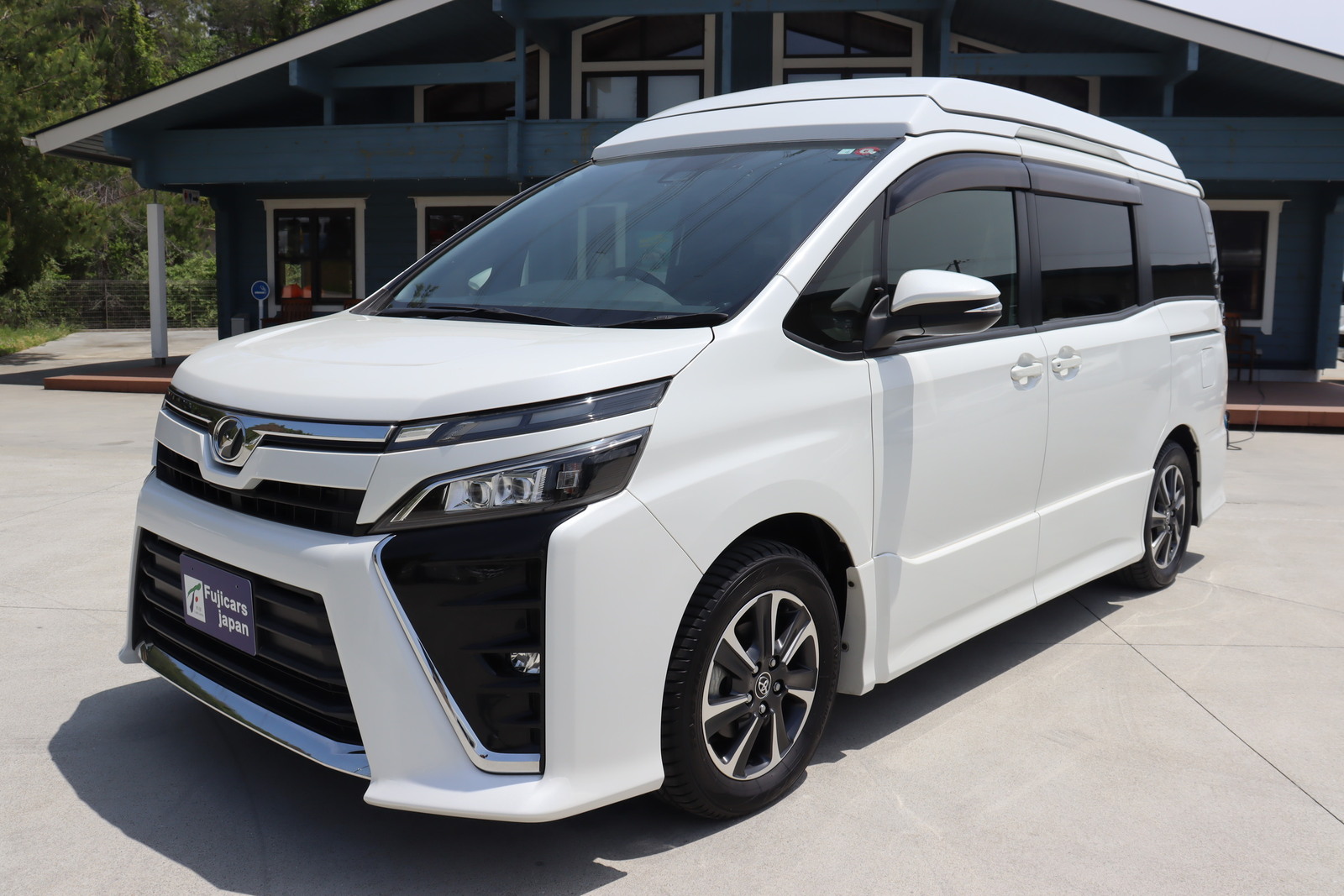 キャンピングカーバンコン