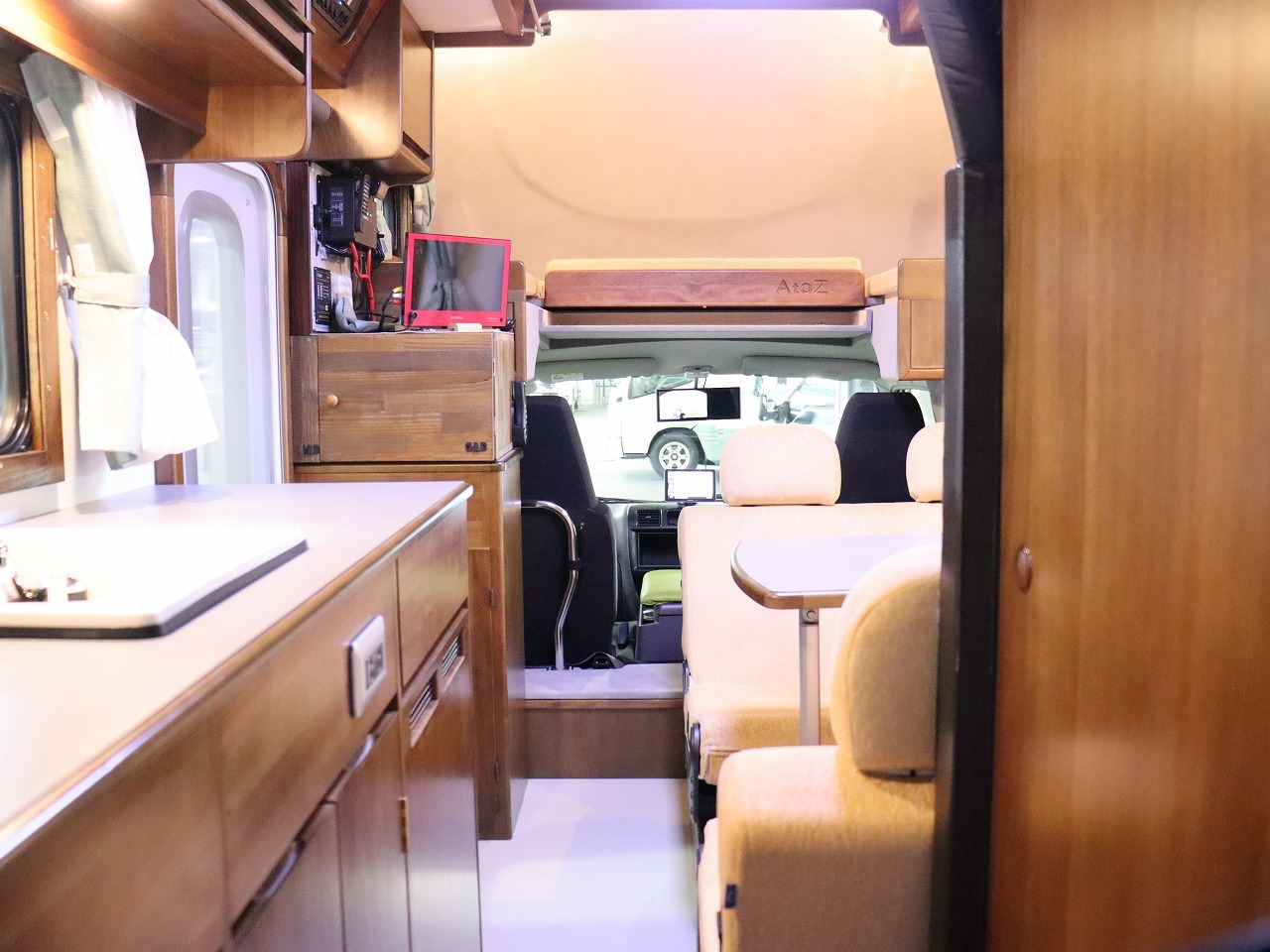 キャンピングカーキャブコン