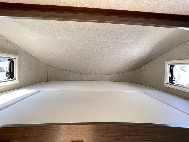 キャンピングカーキャブコン