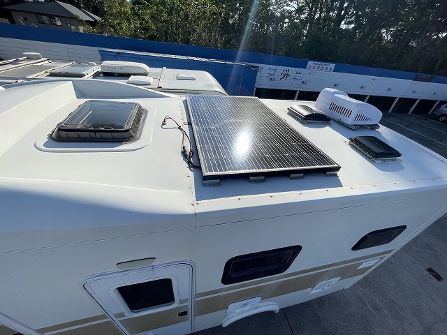 キャンピングカーキャブコン