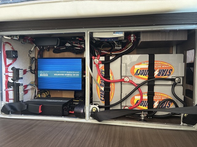 キャンピングカーキャブコン