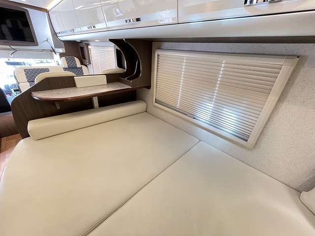 キャンピングカーキャブコン