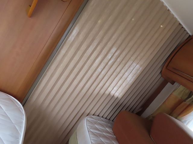 キャンピングカートレーラー