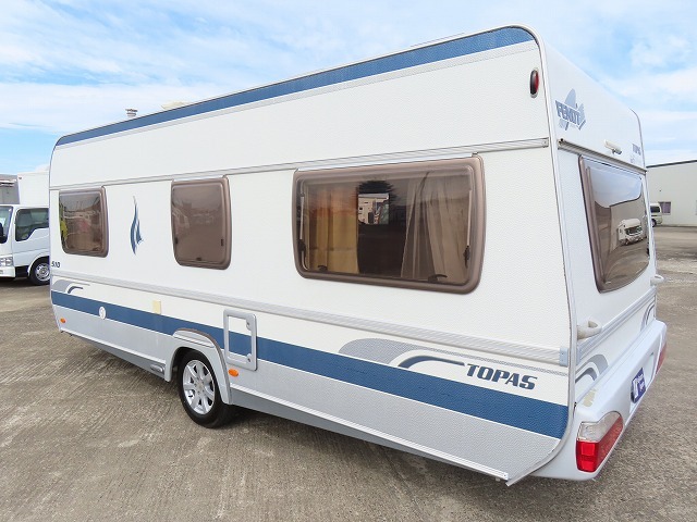 キャンピングカートレーラー