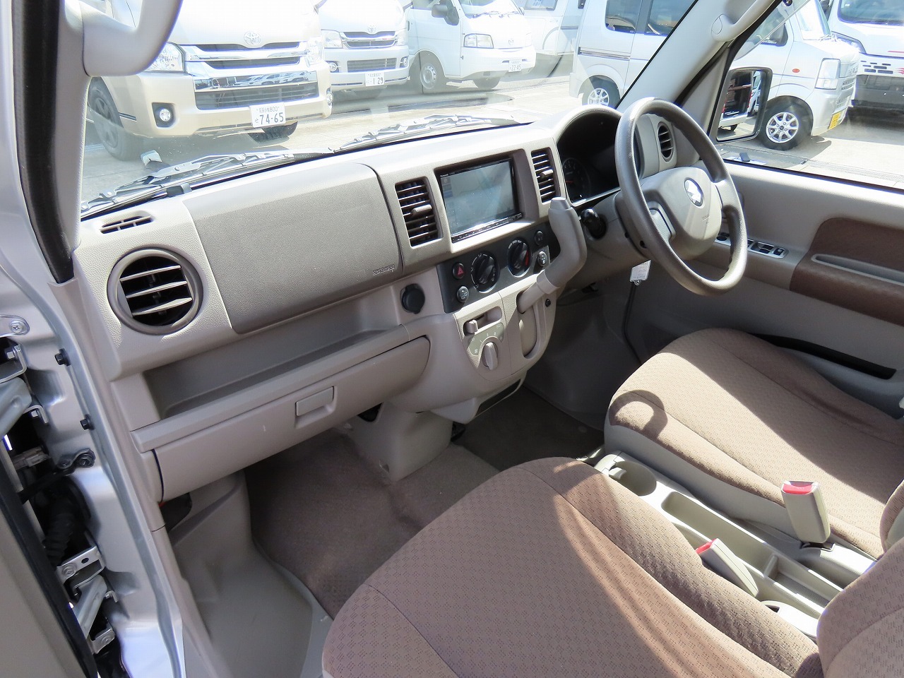 キャンピングカー軽キャンパー