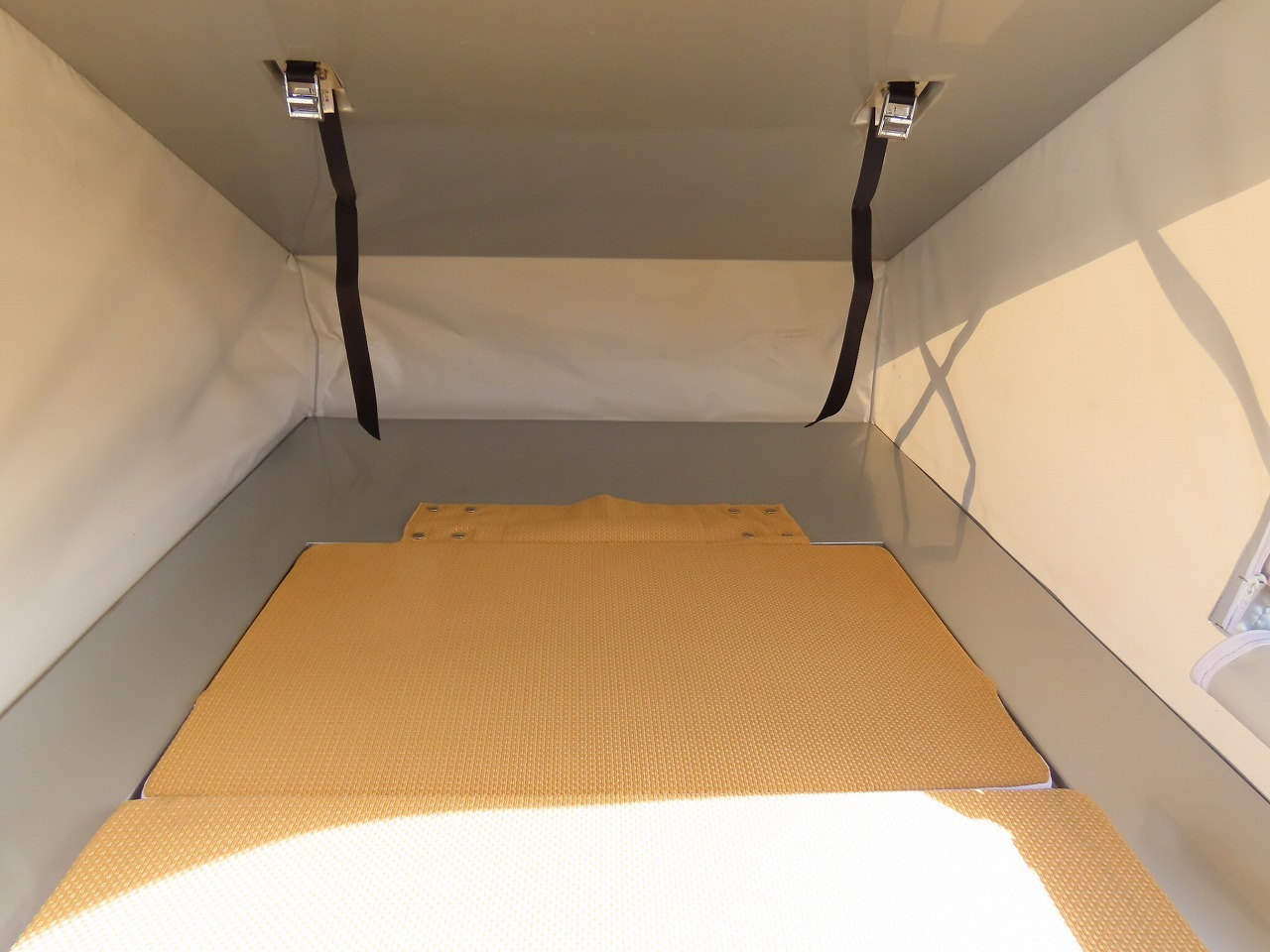 キャンピングカー軽キャンパー