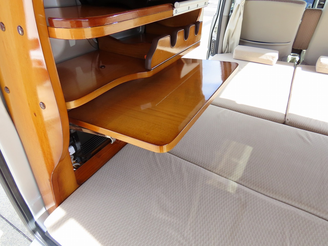 キャンピングカー軽キャンパー