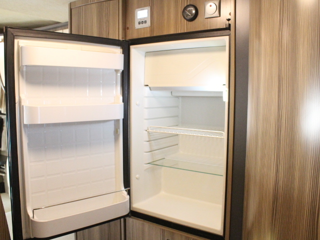 キャンピングカーキャブコン