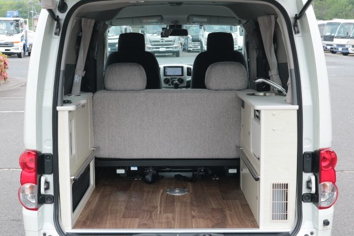 キャンピングカーバンコン