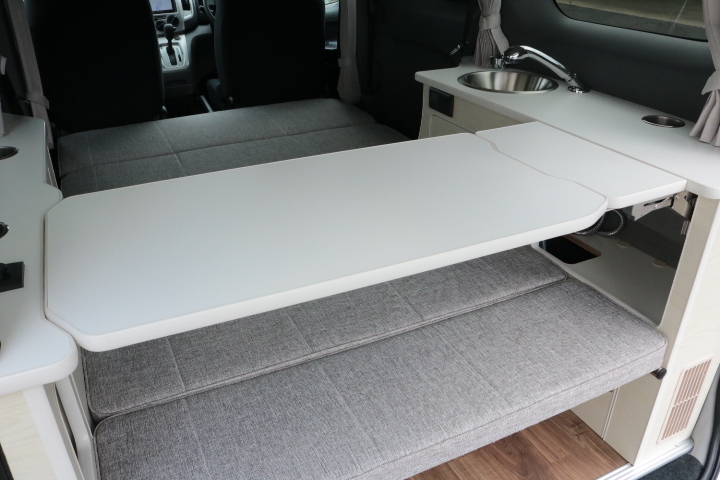 キャンピングカーバンコン