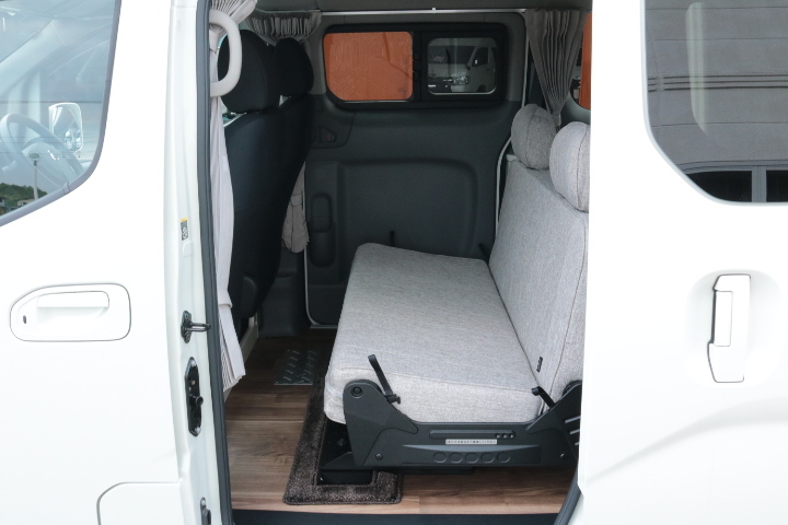 キャンピングカーバンコン