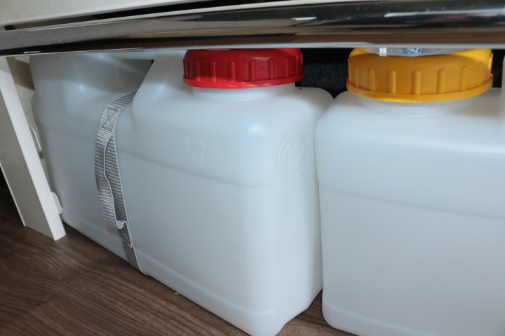 キャンピングカーバンコン