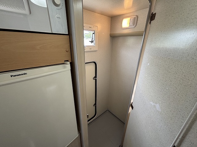 キャンピングカーキャブコン