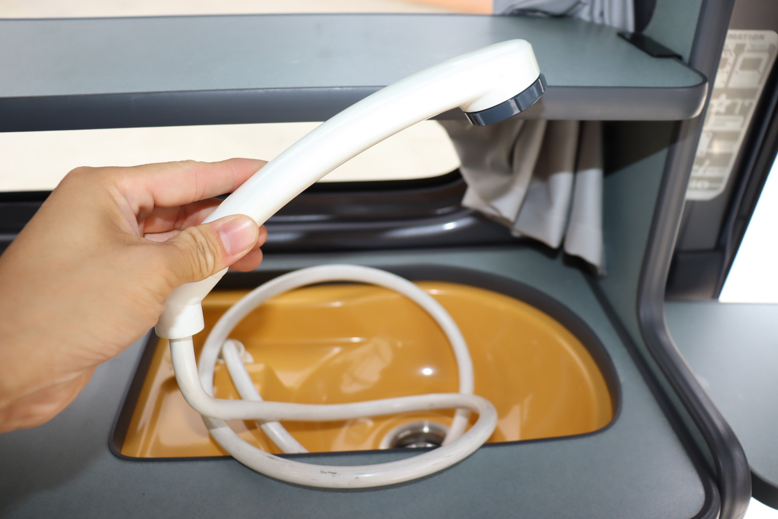 キャンピングカー軽キャンパー