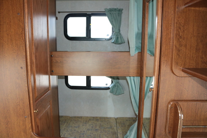 キャンピングカーキャブコン