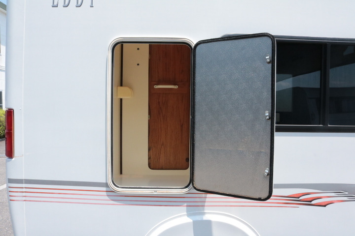 キャンピングカーキャブコン