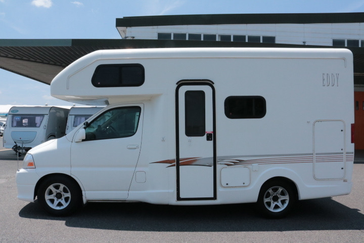 キャンピングカーキャブコン