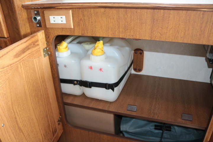 キャンピングカーキャブコン