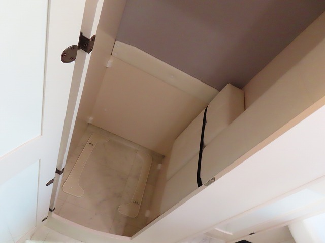 キャンピングカーバスコン