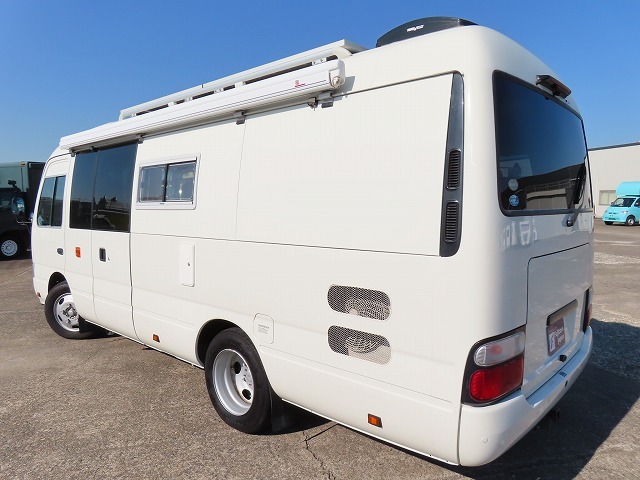 キャンピングカーバスコン