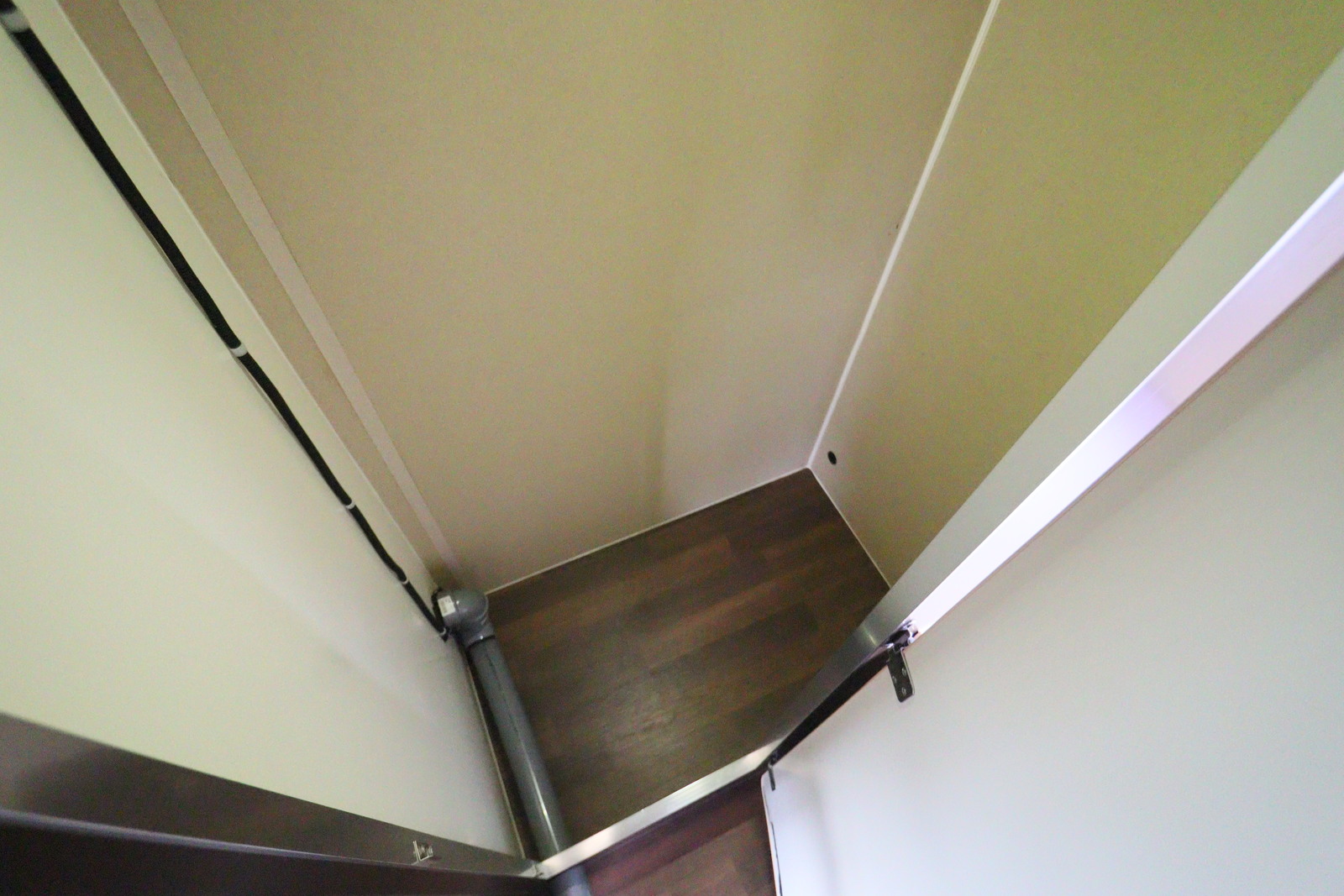 キャンピングカーキャブコン