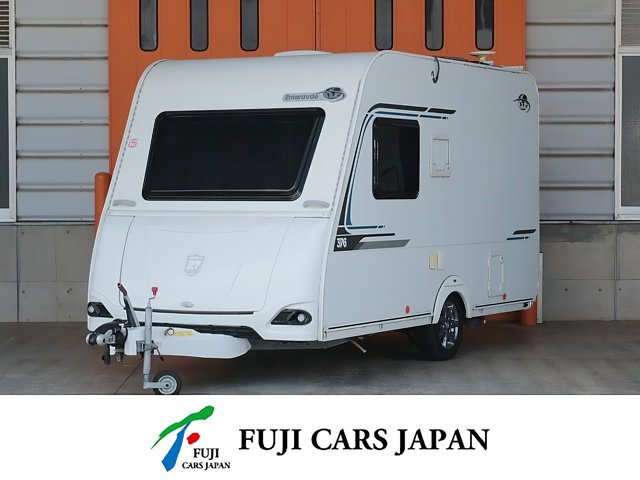 トレーラー トリガノ エメロード376 FFヒーター 窓エアコン