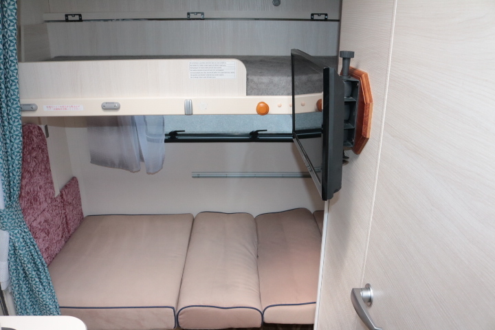 キャンピングカートレーラー