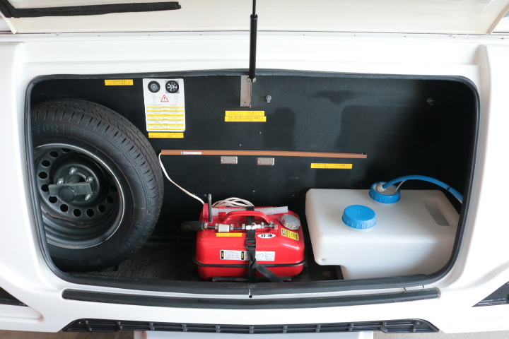 キャンピングカートレーラー