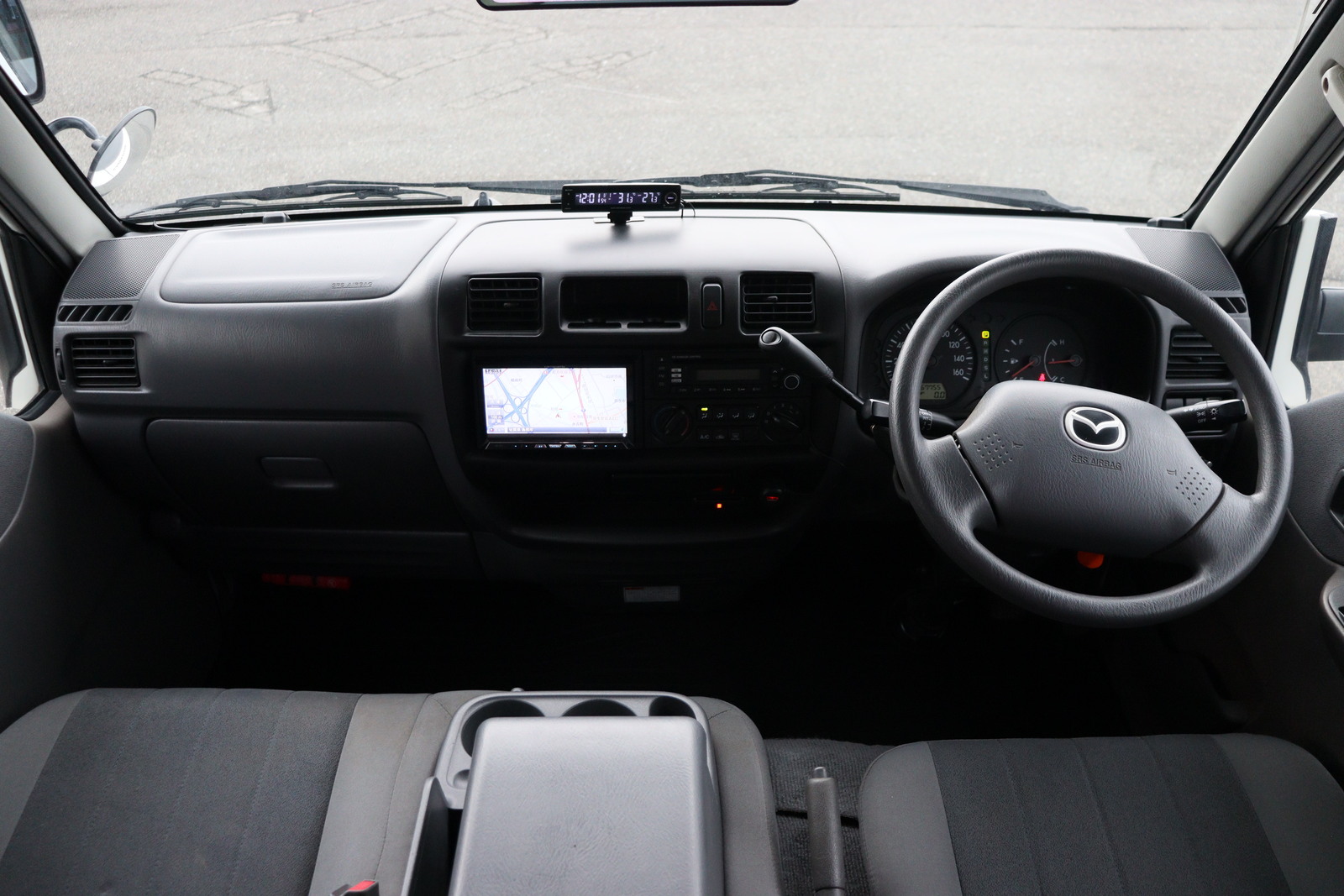 キャンピングカーキャブコン