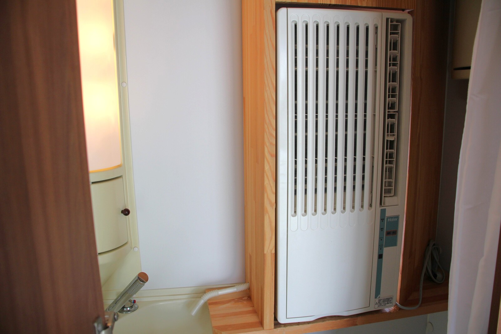 キャンピングカートレーラー