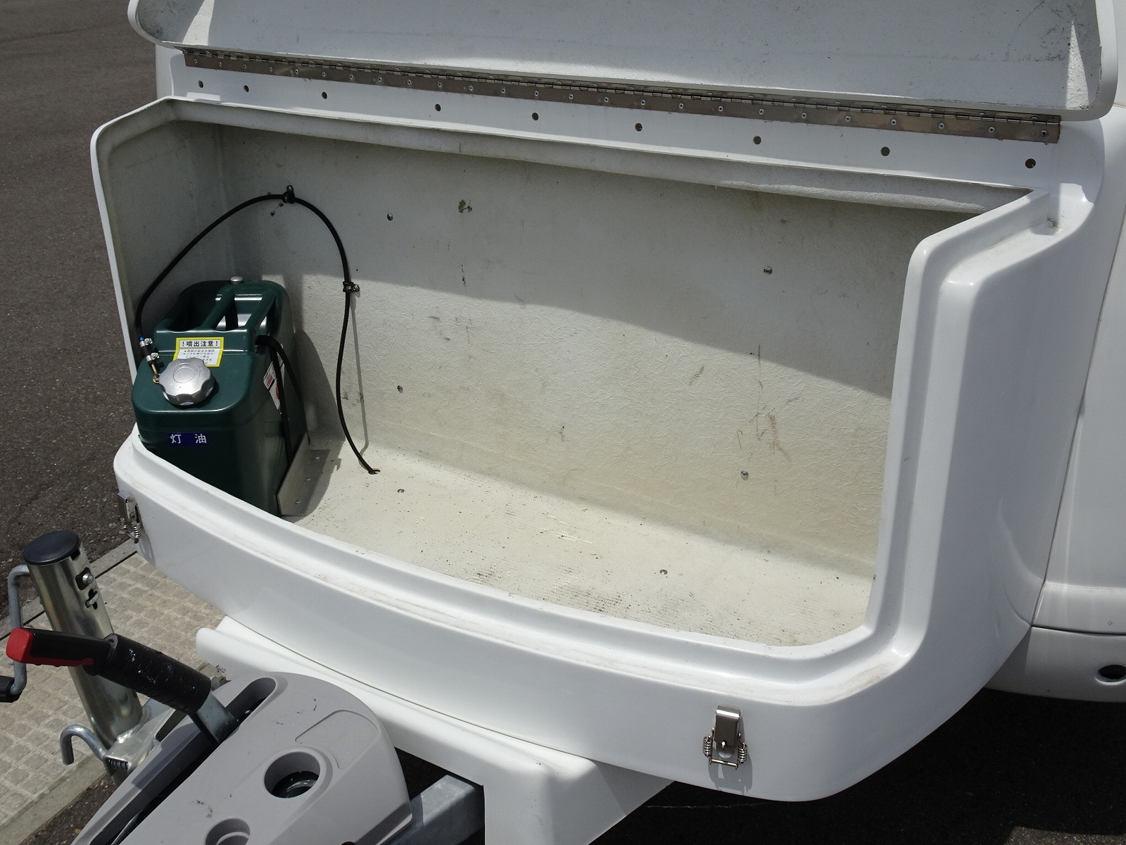 キャンピングカートレーラー