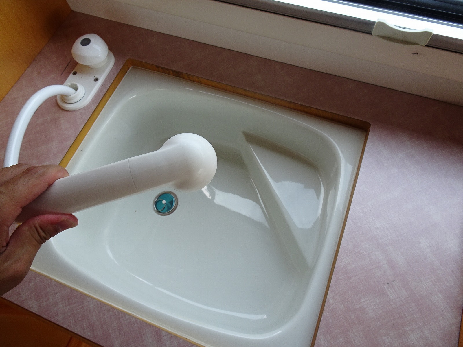 キャンピングカートレーラー