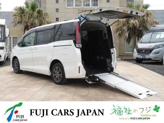 ノア 福祉車両 スロープ